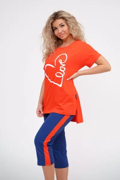 Костюм женский с бриджами 46619 (коралловый)